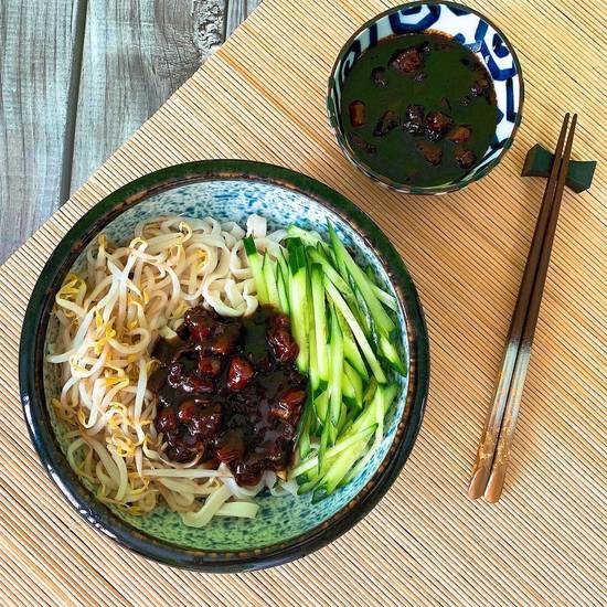 Noodle in Nothern Style with Meat Sauce with Pork 炸酱面